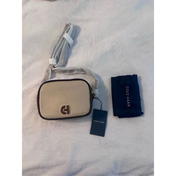 Cole Haan Women's Essential Leather Crossbody Camera Bag British Tan Small NWT - Picture 6 of 6